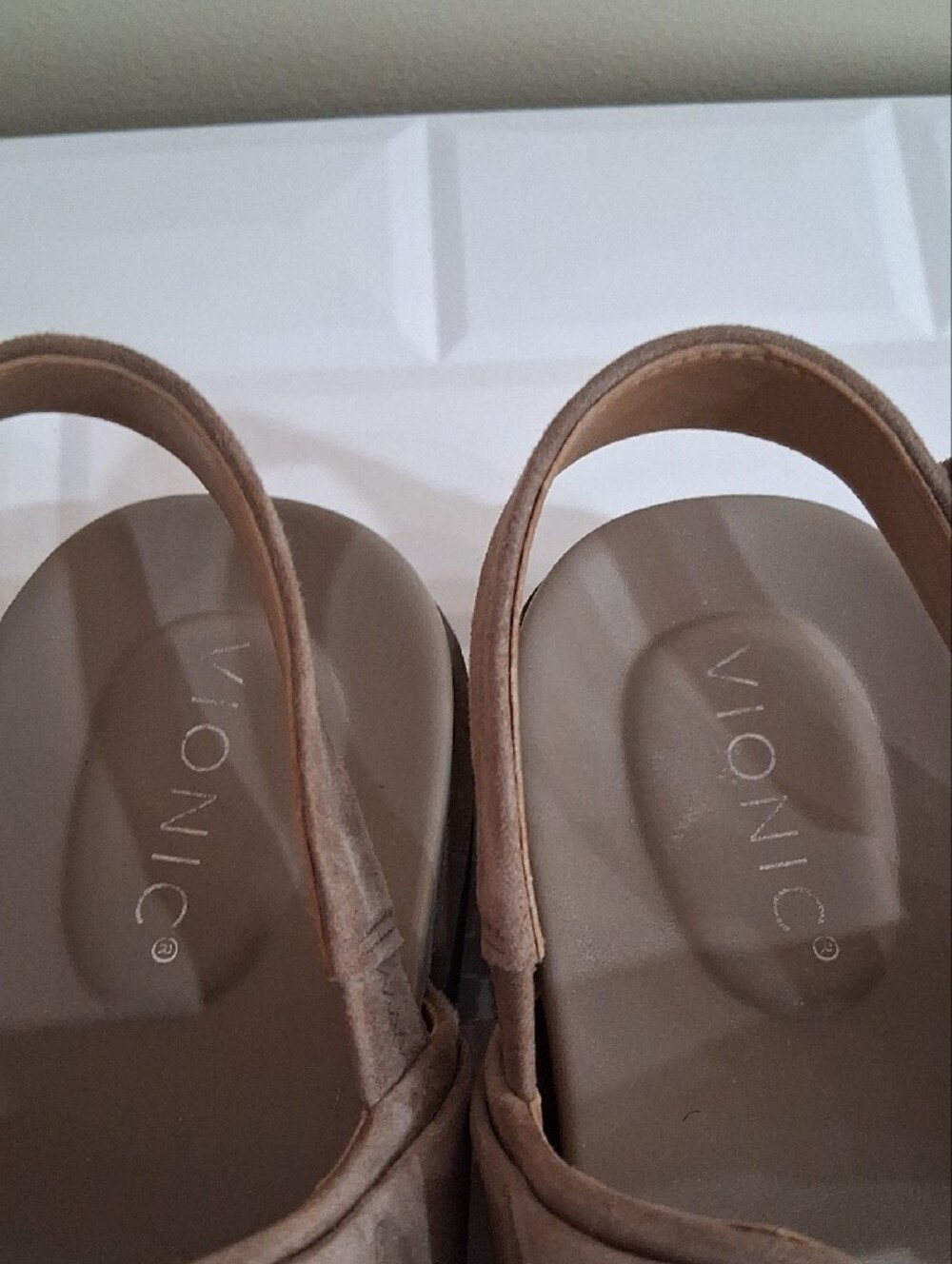 Vionic Torrance Platform Lug Sandals Size 9.5 - Picture 11 of 12